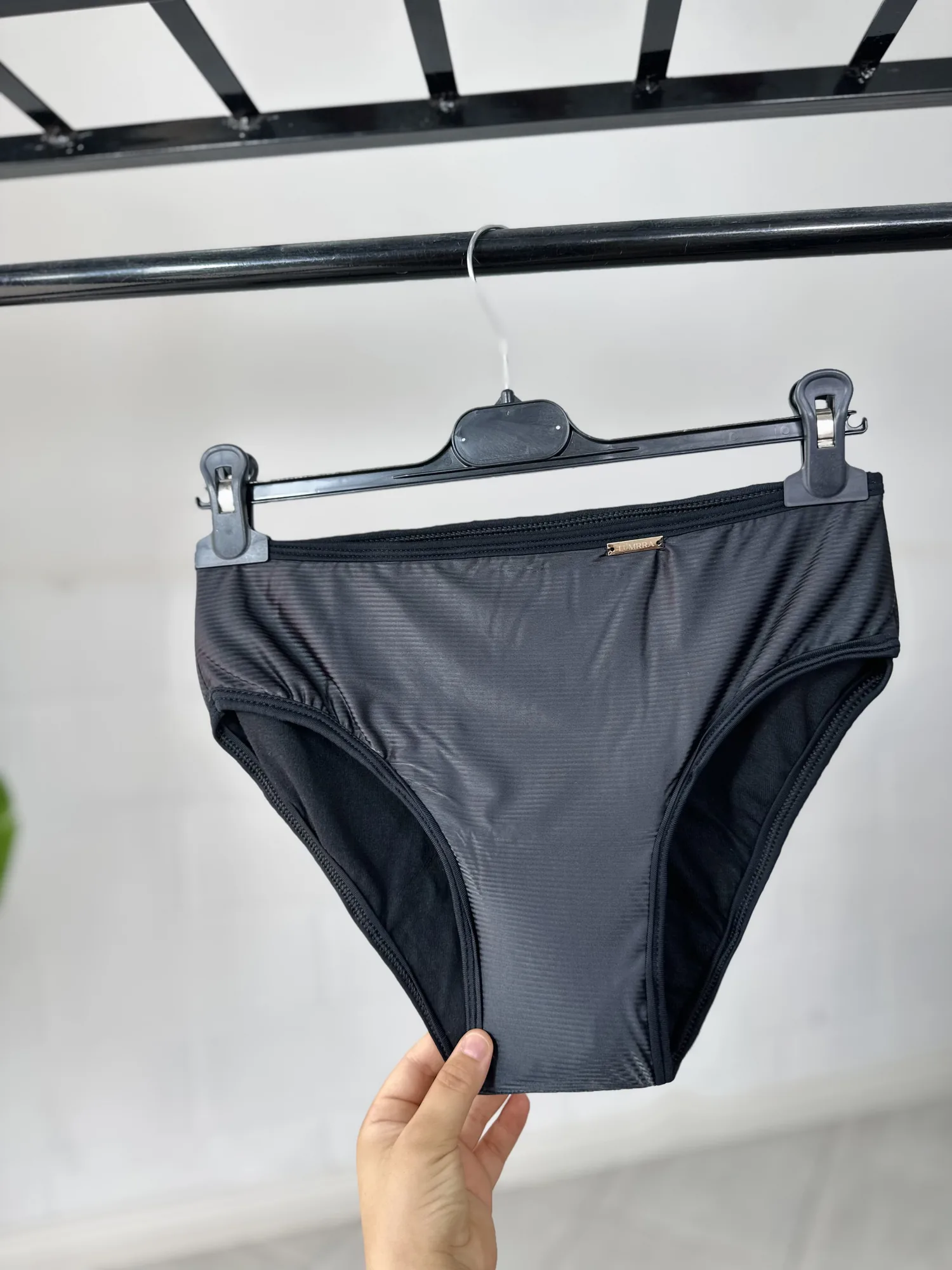 Culotte menstruelle Satiné  - Taille: XS = 32 - 34 | Couleur: Noir