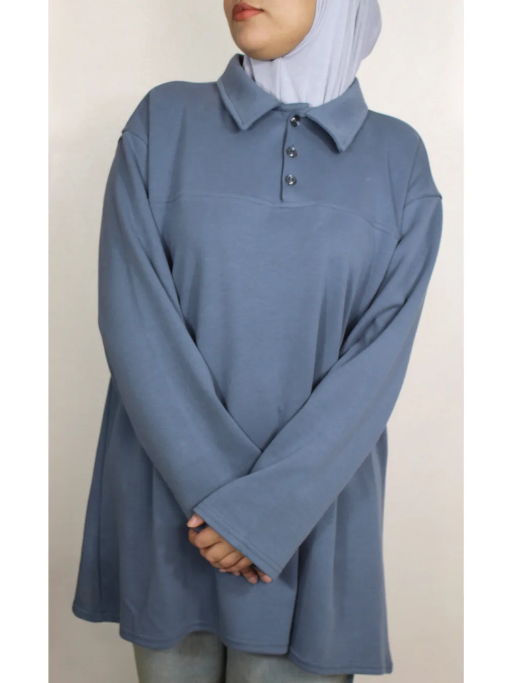 Polo modeste à boutons  - Taille: Taille 1: (36-40)- longueur 80 cm | Couleur: Gris 