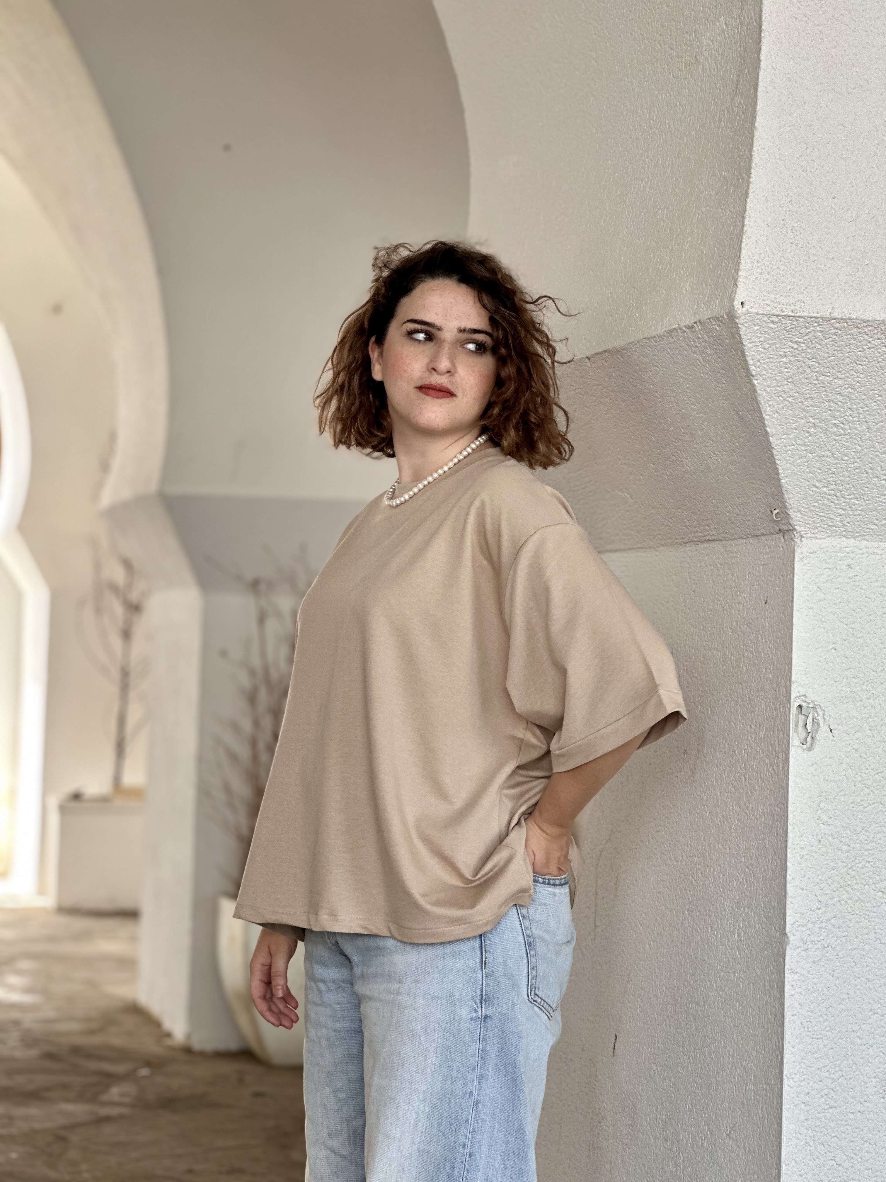 beige